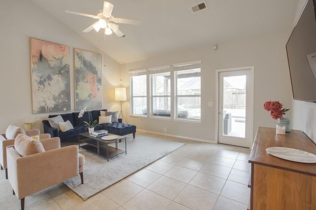 15 Tealight Place, The Woodlands, TX 77375