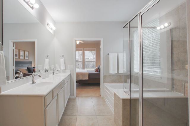 15 Tealight Place, The Woodlands, TX 77375