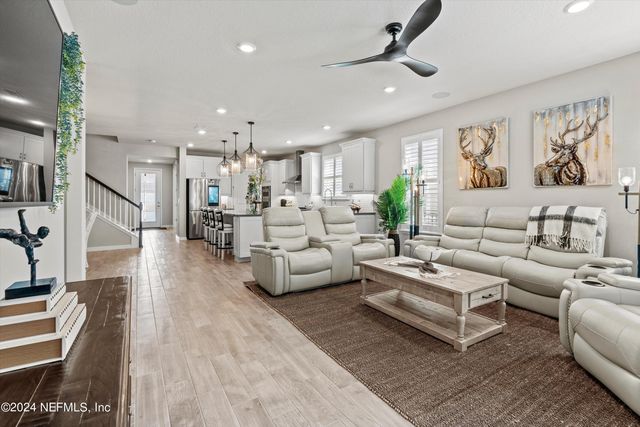 11166 TOWN VIEW Drive, Jacksonville, FL 32256