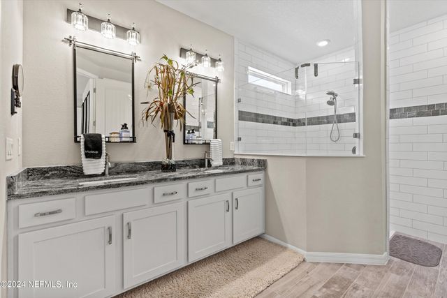 11166 TOWN VIEW Drive, Jacksonville, FL 32256