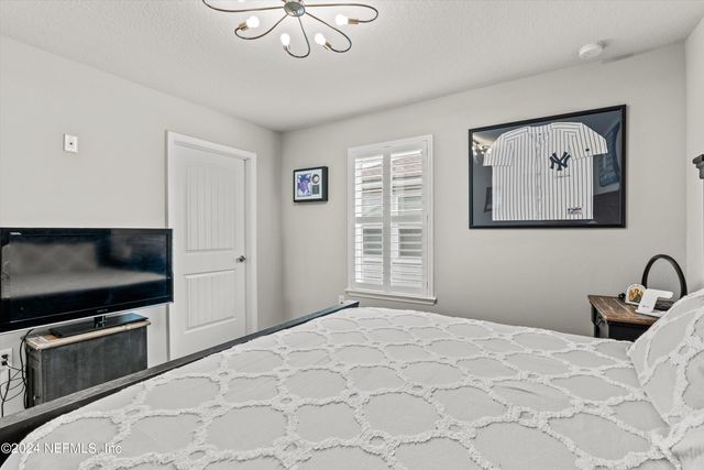 11166 TOWN VIEW Drive, Jacksonville, FL 32256