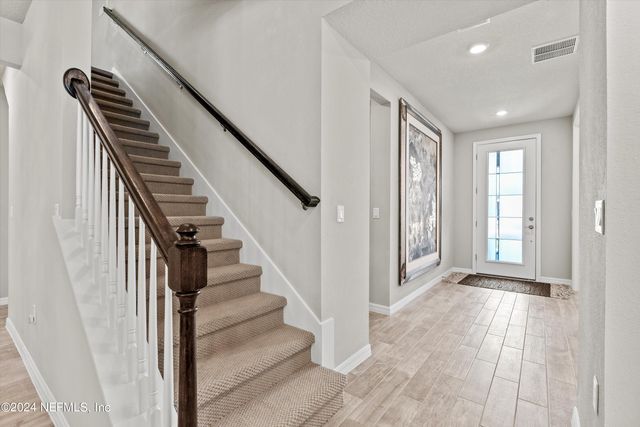 11166 TOWN VIEW Drive, Jacksonville, FL 32256