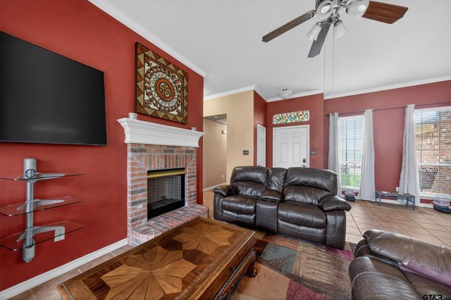 11274 Meadows Drive, Flint, TX 75762