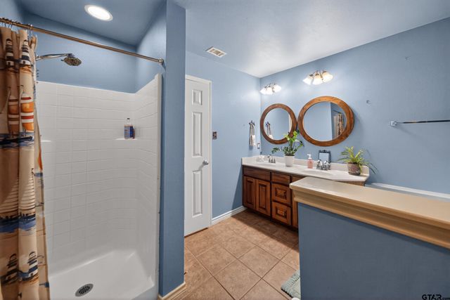 11274 Meadows Drive, Flint, TX 75762