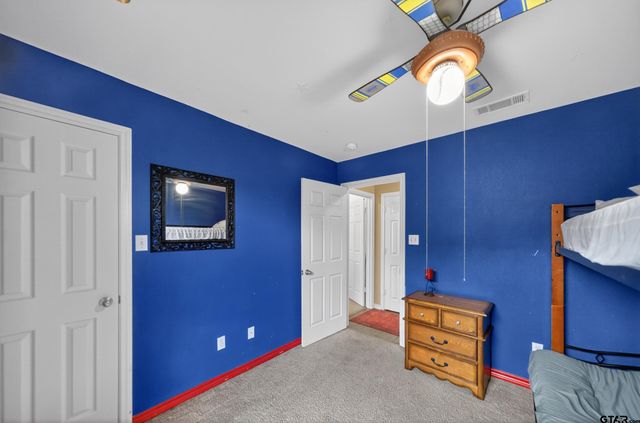 11274 Meadows Drive, Flint, TX 75762