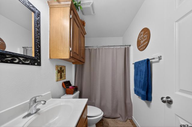 11274 Meadows Drive, Flint, TX 75762