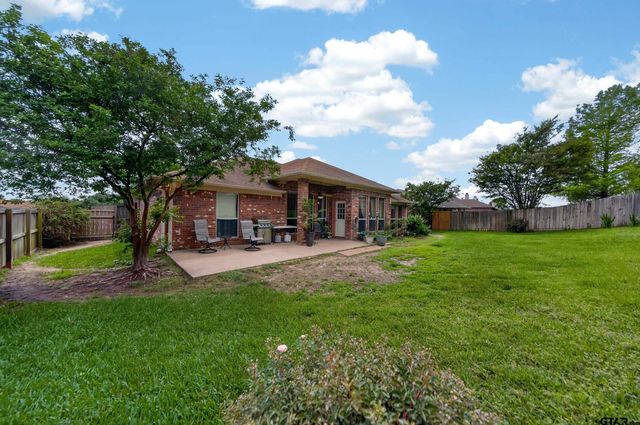 11274 Meadows Drive, Flint, TX 75762