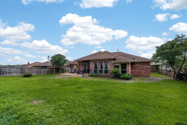 11274 Meadows Drive, Flint, TX 75762