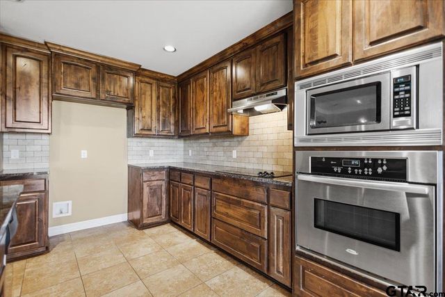 345 Baganie Ln, Bullard, TX 75757