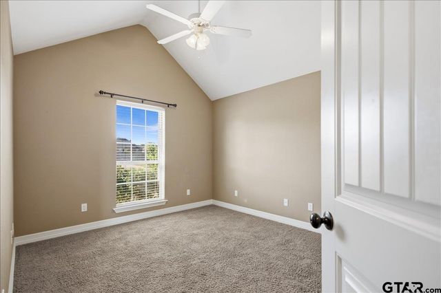 345 Baganie Ln, Bullard, TX 75757