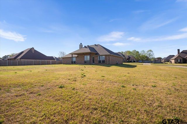 345 Baganie Ln, Bullard, TX 75757