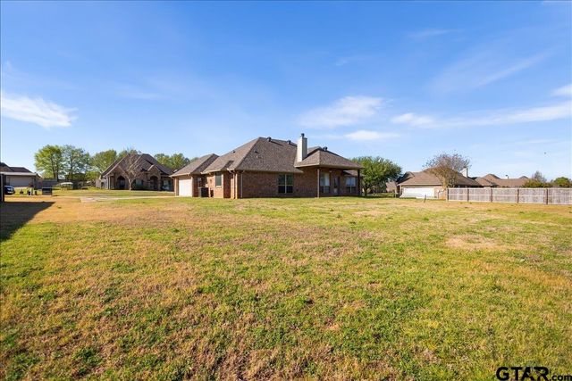 345 Baganie Ln, Bullard, TX 75757