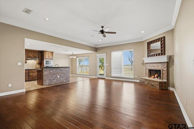 345 Baganie Ln, Bullard, TX 75757