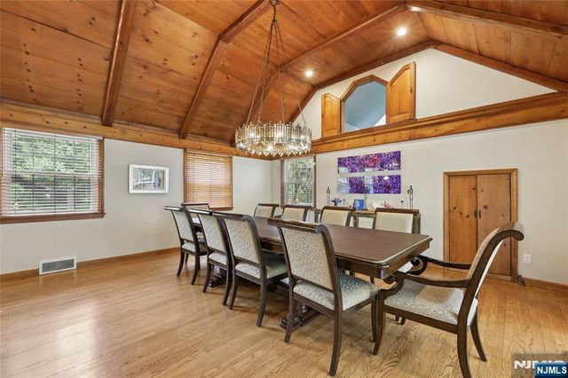 1271 Alicia Avenue, Teaneck, NJ 07666