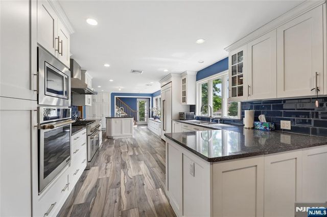 1271 Alicia Avenue, Teaneck, NJ 07666