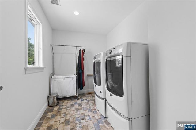 1271 Alicia Avenue, Teaneck, NJ 07666