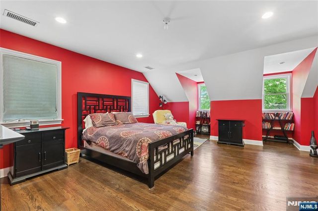 1271 Alicia Avenue, Teaneck, NJ 07666
