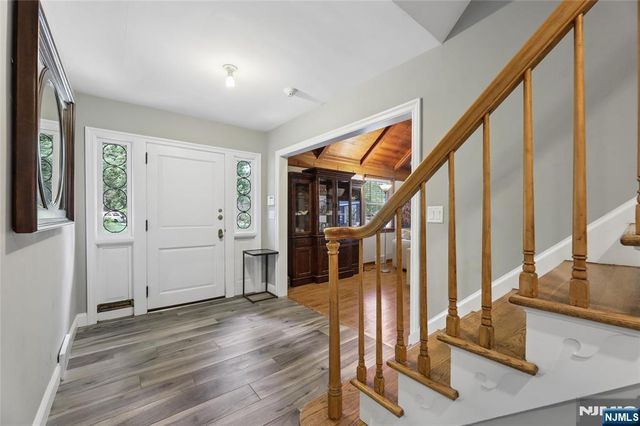 1271 Alicia Avenue, Teaneck, NJ 07666