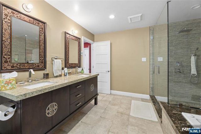 1271 Alicia Avenue, Teaneck, NJ 07666