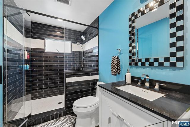 1271 Alicia Avenue, Teaneck, NJ 07666