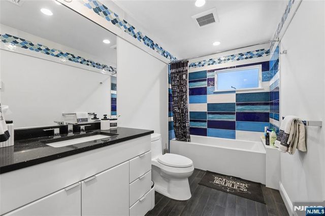 1271 Alicia Avenue, Teaneck, NJ 07666