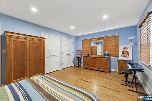 1271 Alicia Avenue, Teaneck, NJ 07666