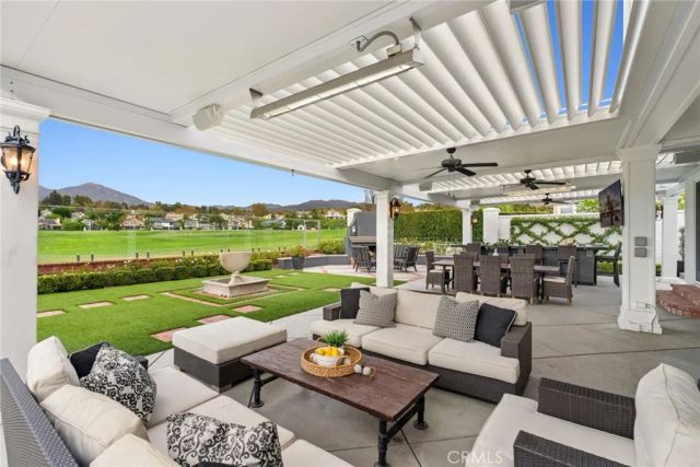 19 Oakbrook, Coto De Caza, CA 92679