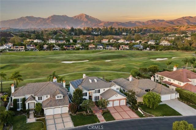 19 Oakbrook, Coto De Caza, CA 92679