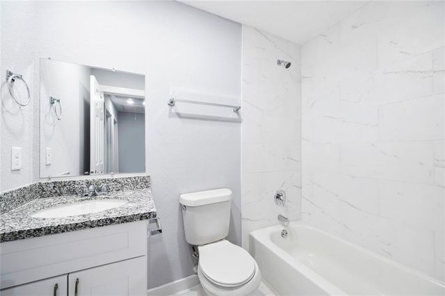8215 Crestview Drive A, Houston, TX 77028
