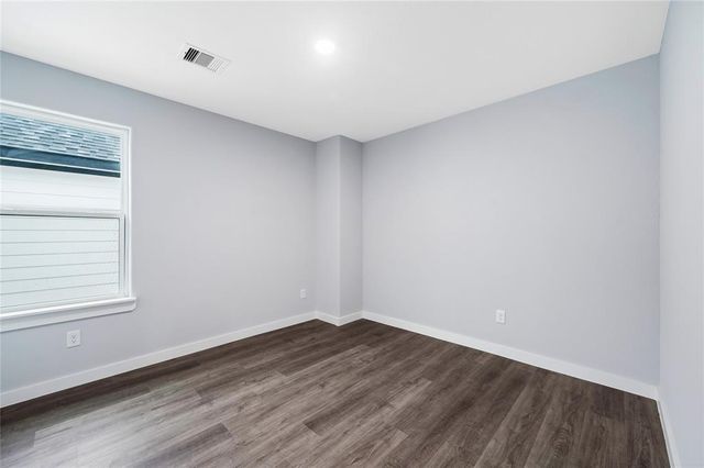 8215 Crestview Drive A, Houston, TX 77028