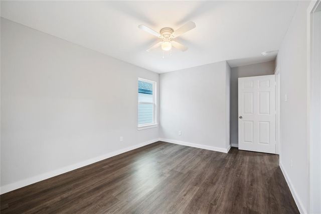 8215 Crestview Drive A, Houston, TX 77028