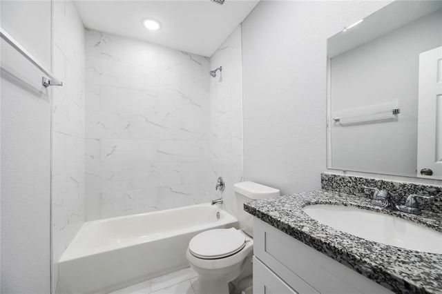 8215 Crestview Drive A, Houston, TX 77028