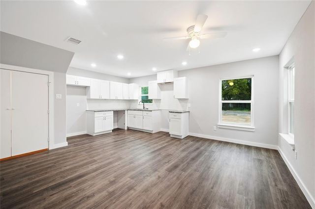 8215 Crestview Drive A, Houston, TX 77028