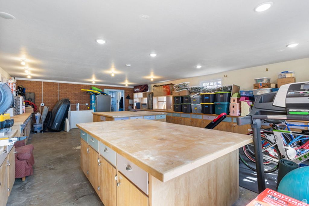 Image 27 of property listing at 214 E 6790 S, Midvale, UT 84047