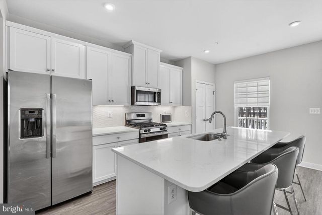 10724 HIDDEN RIDGE DR, Columbia, MD 21044