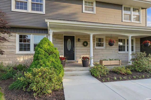 24328 Elmhurst Drive, Elkhart, IN 46517