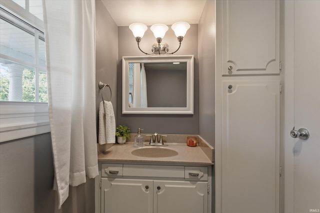 24328 Elmhurst Drive, Elkhart, IN 46517