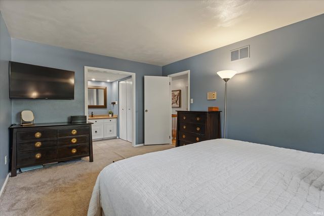 24328 Elmhurst Drive, Elkhart, IN 46517