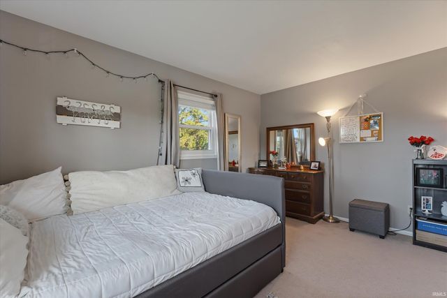 24328 Elmhurst Drive, Elkhart, IN 46517