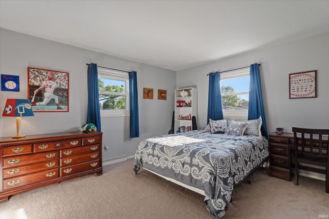 24328 Elmhurst Drive, Elkhart, IN 46517