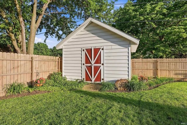 24328 Elmhurst Drive, Elkhart, IN 46517
