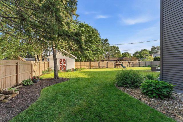 24328 Elmhurst Drive, Elkhart, IN 46517