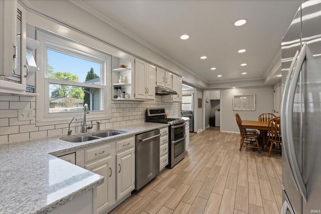 24328 Elmhurst Drive, Elkhart, IN 46517