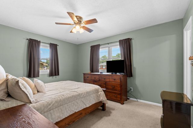 4006 W Juno Street, Springfield, MO 65802