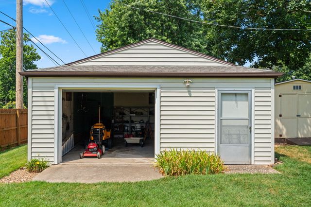 4006 W Juno Street, Springfield, MO 65802