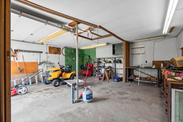 4006 W Juno Street, Springfield, MO 65802