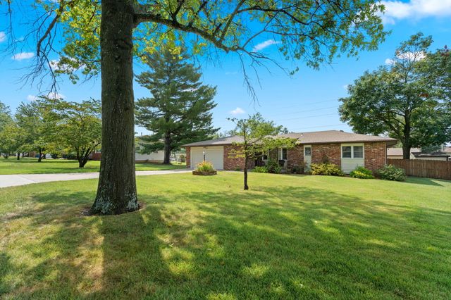 4006 W Juno Street, Springfield, MO 65802