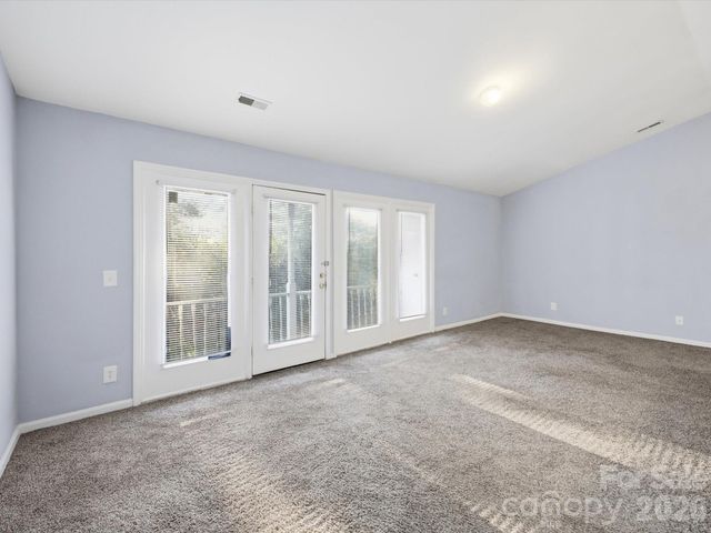 6146 Meadow Rose Lane, Charlotte, NC 28215