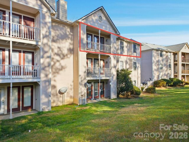 6146 Meadow Rose Lane, Charlotte, NC 28215