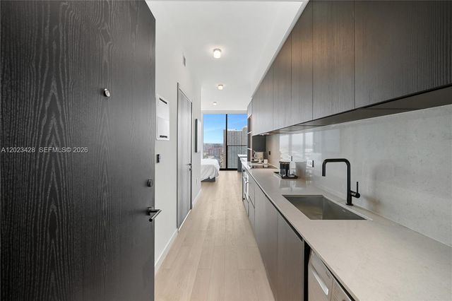 20 NE 11th St 2503B, Miami, FL 33132